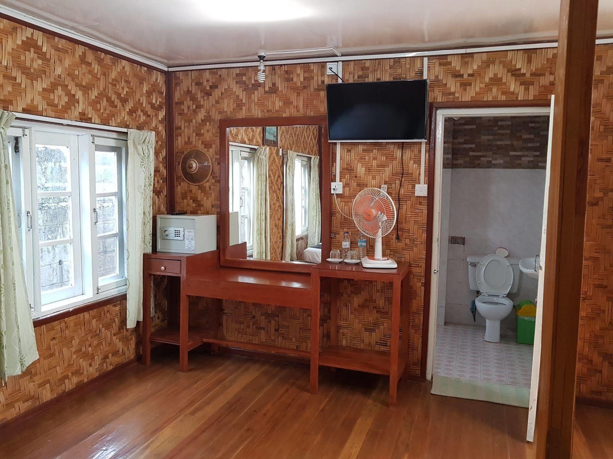Mingalar Inn Inle Lake Kültér fotó